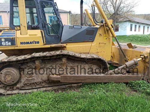 Komatsu D65E-12 avaliação e ficha técnica